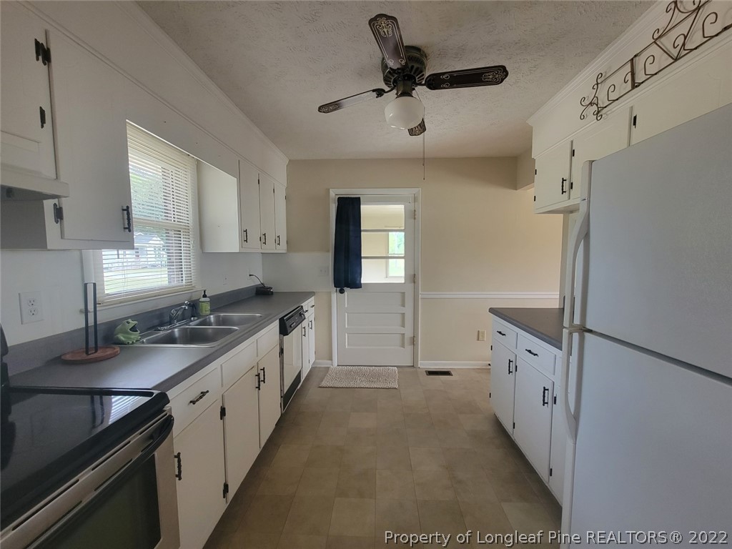 134 Autry Road Stedman, NC 28391 - Photo 7 of 28 Gallery Image 7
