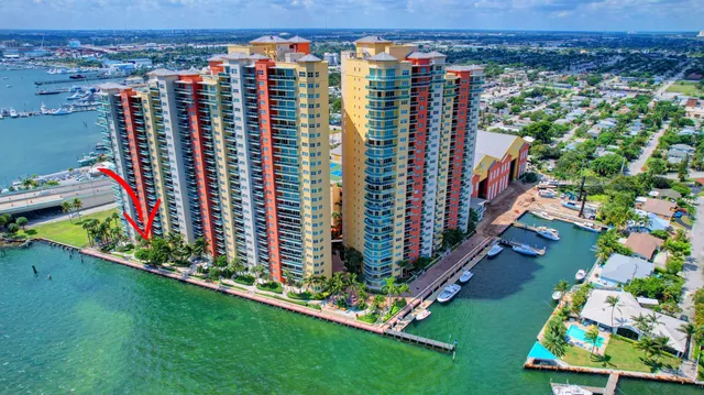 $4,000 | 2640 Lake Shore Drive, Unit 115, Riviera Beach, FL 33404
