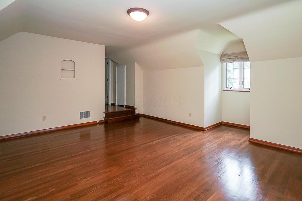 4860 Rustic Bridge Road Columbus, OH 43214 - Photo 28 of 35 Gallery Image 28