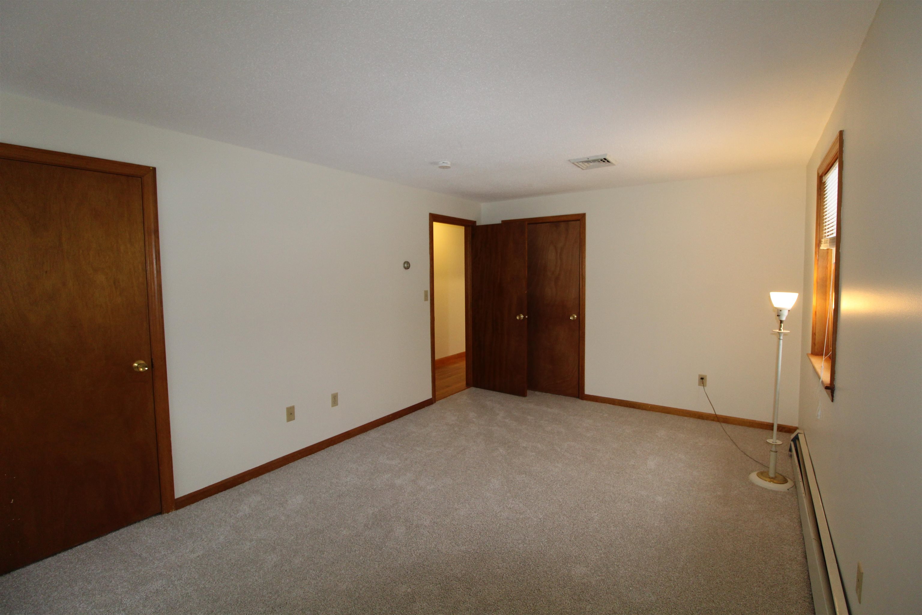 16 Towne Drive Derry, NH 03038 - Photo 32 of 43