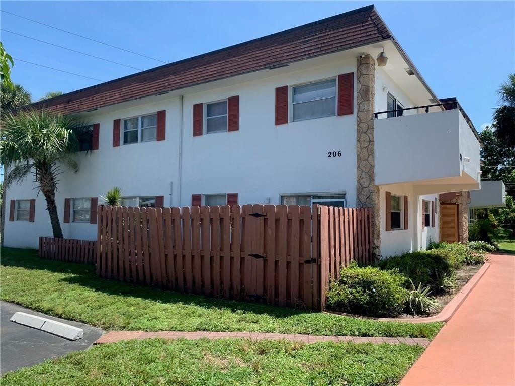 206 Southwest 1st Street, Unit J4 Pompano Beach, FL 33060 - Photo 1 of 11 Photo 1