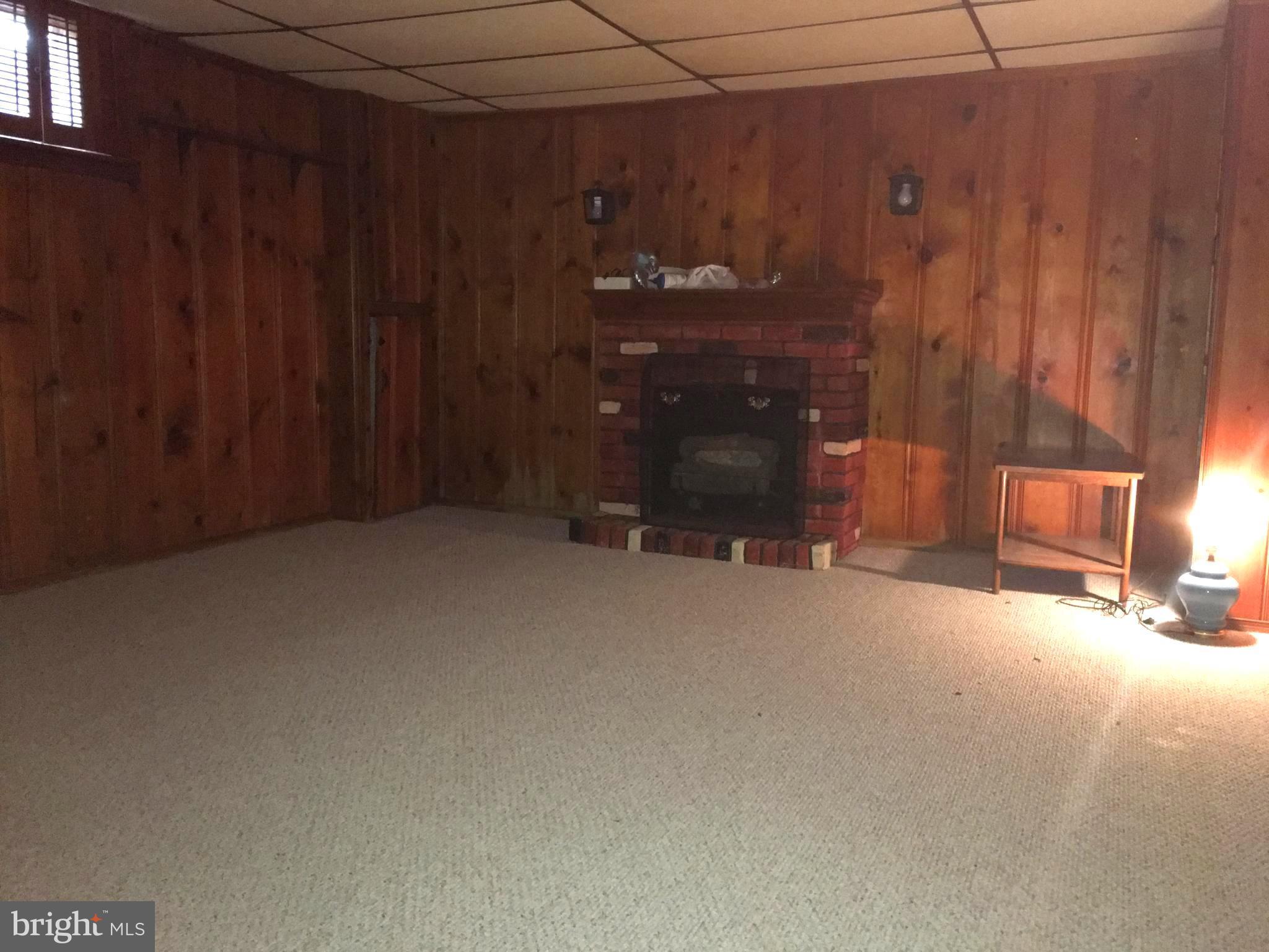 345 Old Trail Baltimore, MD 21212 - Photo 17 of 21 Family Room