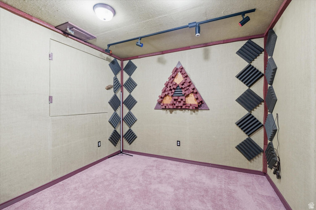 560 East 700 North Logan, UT 84321 - Photo 21 of 32 Specialized room featuring acoustic paneling on walls