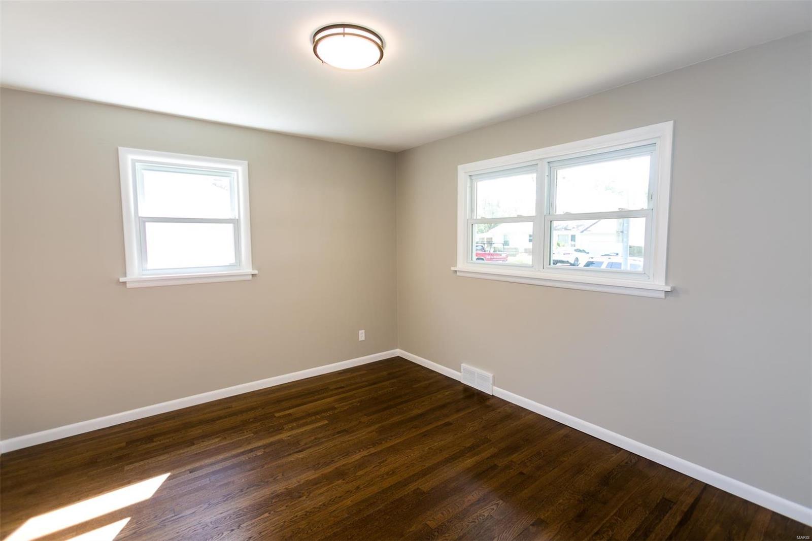 7805 Decatur Drive St. Louis, MO 63123 - Photo 13 of 25 Gallery Image 13
