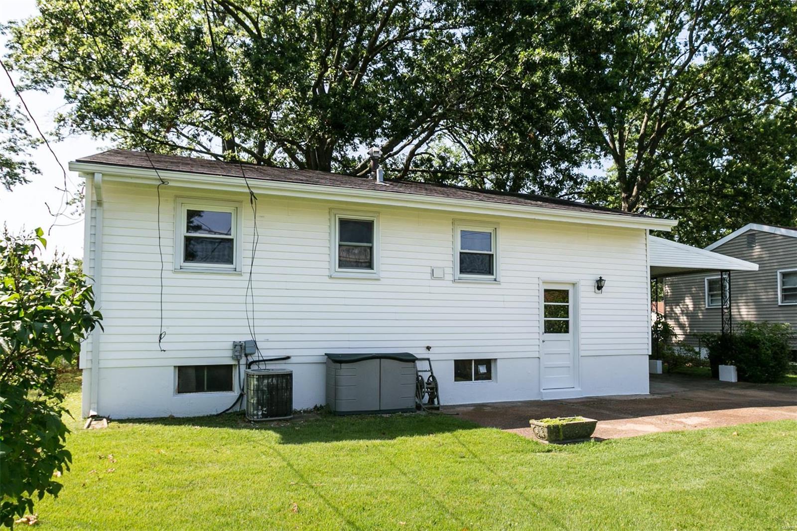 7805 Decatur Drive St. Louis, MO 63123 - Photo 22 of 25 Gallery Image 22