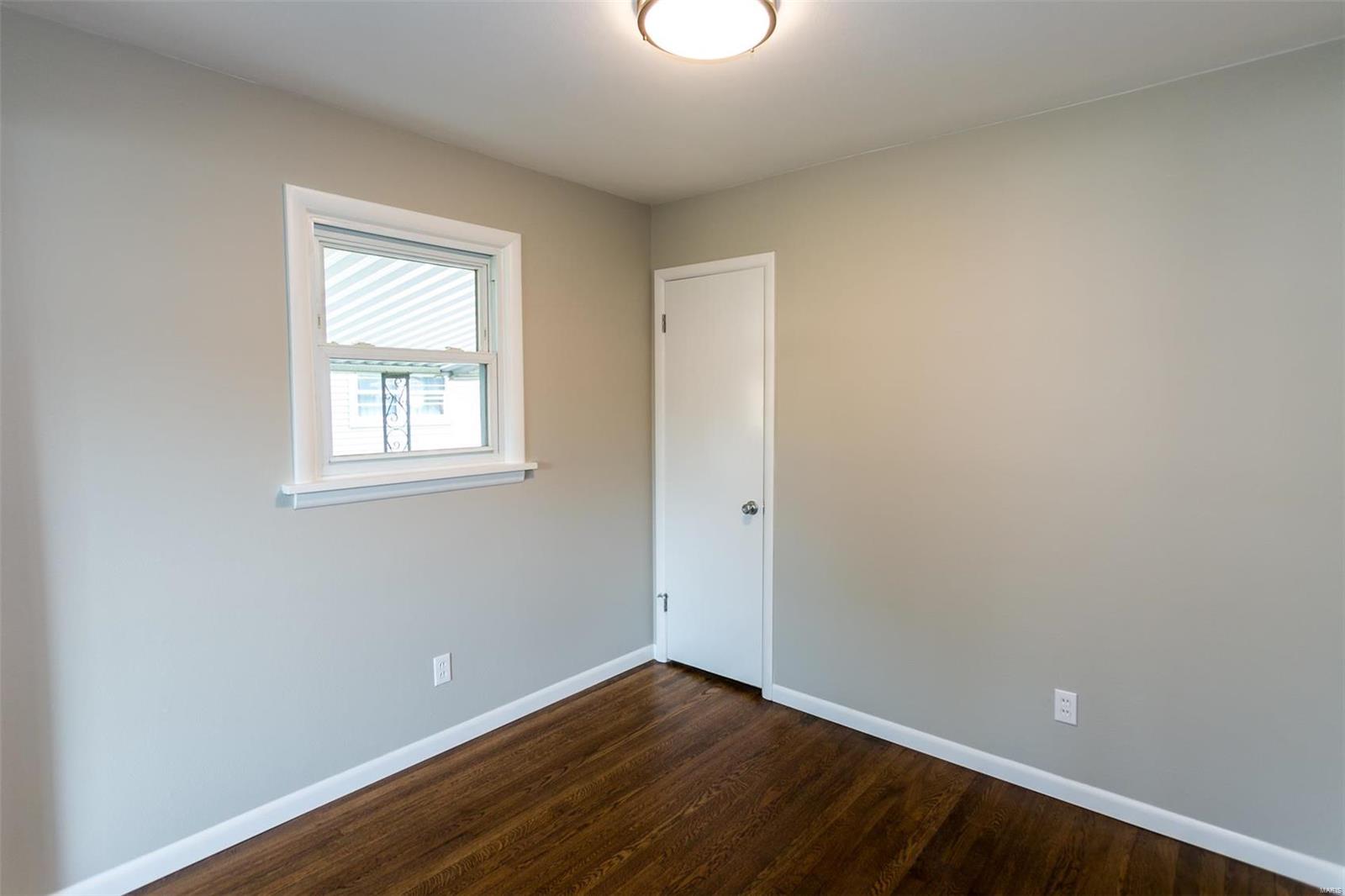 7805 Decatur Drive St. Louis, MO 63123 - Photo 8 of 25 Gallery Image 8