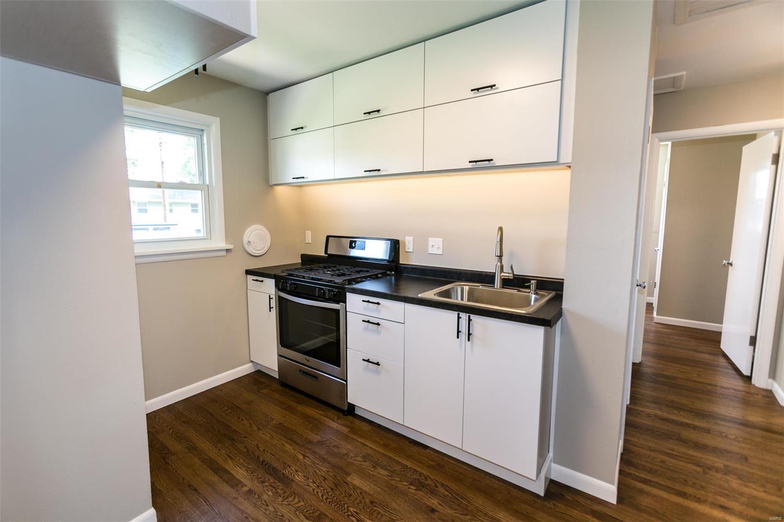 7805 Decatur Drive St. Louis, MO 63123 - Photo 10 of 25 Gallery Image 10