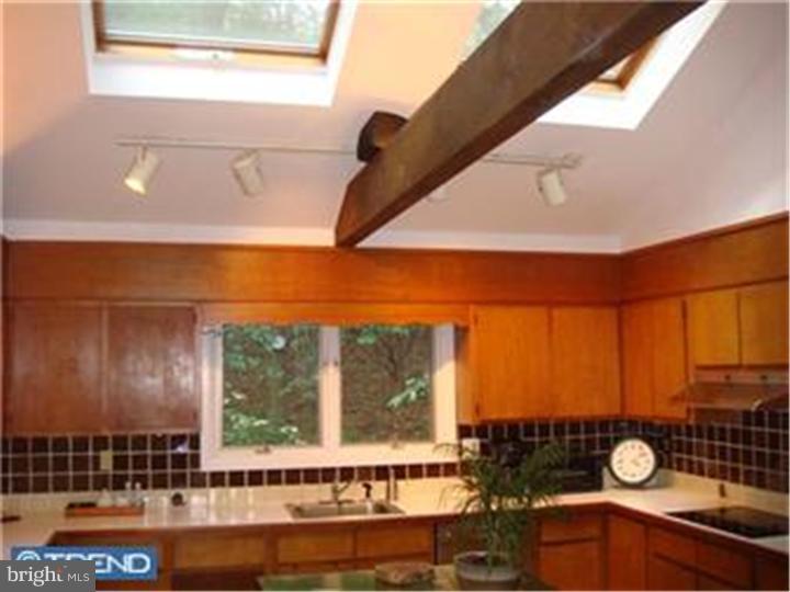 2121 Welsh Valley Road Phoenixville, PA 19460 - Photo 5 of 12 Gallery Image 5