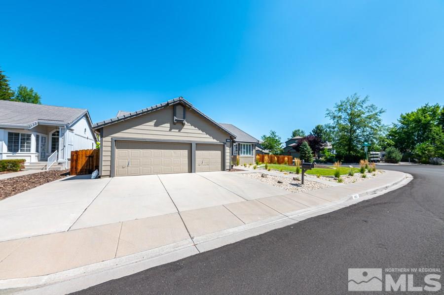 963 Ridgeview Drive Reno, NV 89511 - Photo 3 of 29 Photo 3
