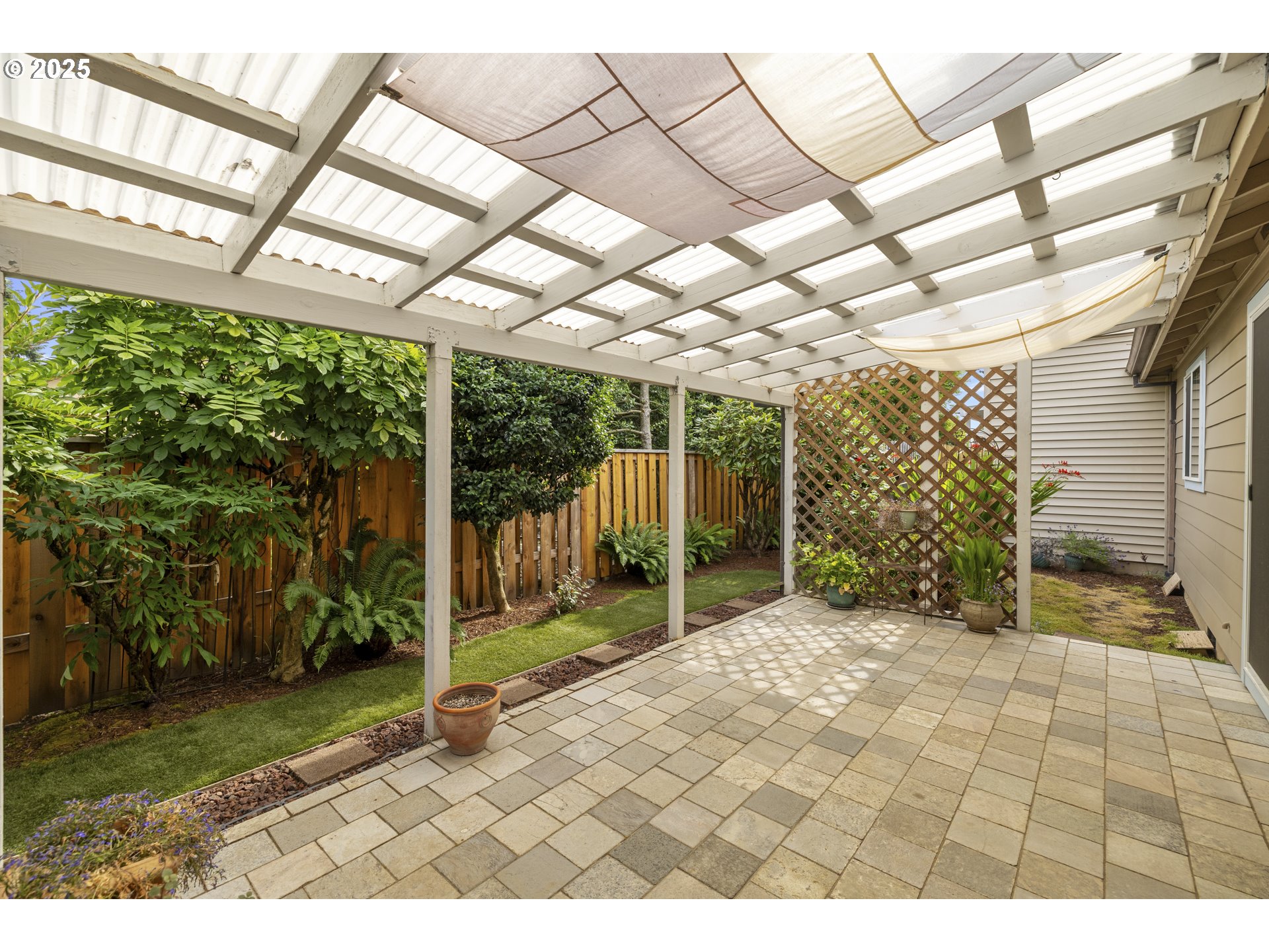 1609 Johnson Drive Newberg, OR 97132 - Photo 17 of 41 a view of a backyard