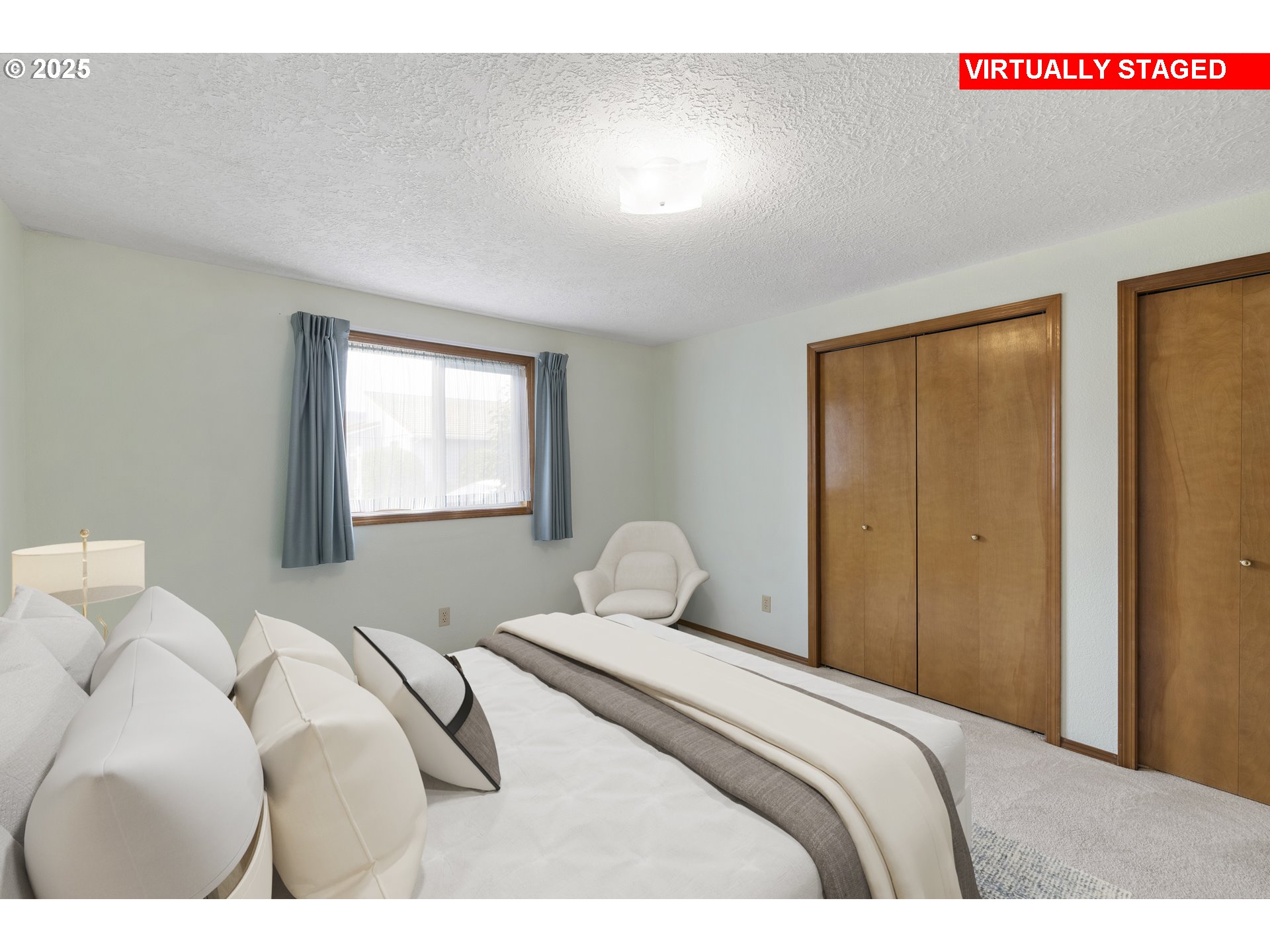 1609 Johnson Drive Newberg, OR 97132 - Photo 28 of 41 a bedroom with a bed and a window