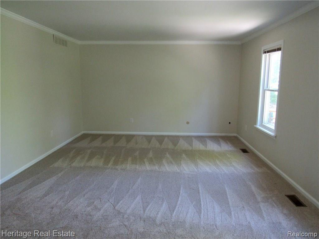 1342 North Fairview Lane Rochester, MI 48306 - Photo 25 of 39