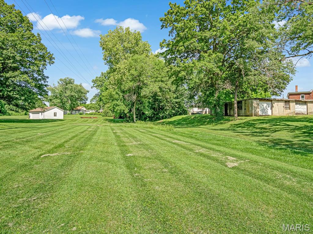 511 South 10th Street Belleville, IL 62220 - Photo 28 of 39