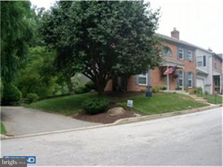 501 Springbrook Lane Wayne, PA 19087 - Photo 3 of 23