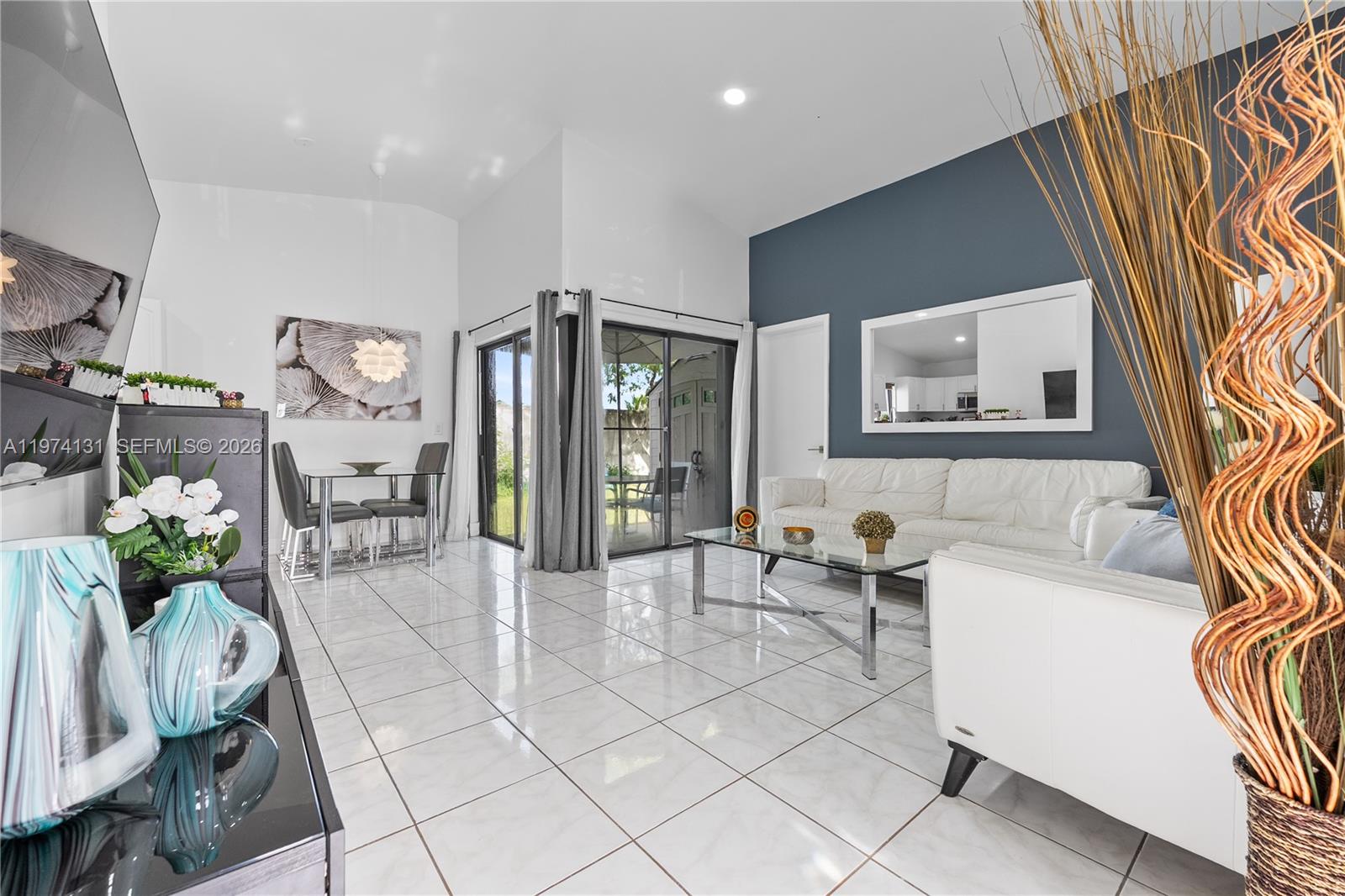 13648 Southwest 286th Terrace Homestead, FL 33033 - Photo 7 of 27