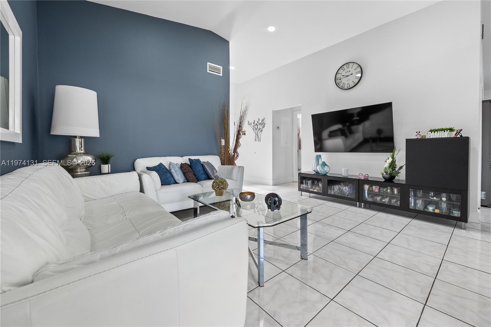 13648 Southwest 286th Terrace Homestead, FL 33033 - Photo 9 of 27