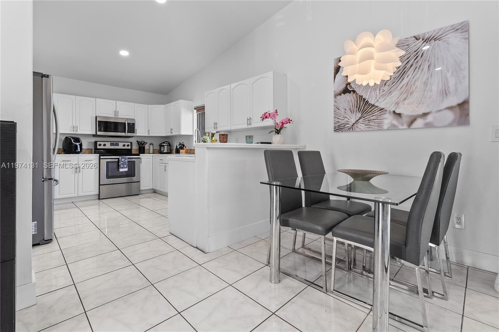 13648 Southwest 286th Terrace Homestead, FL 33033 - Photo 10 of 27