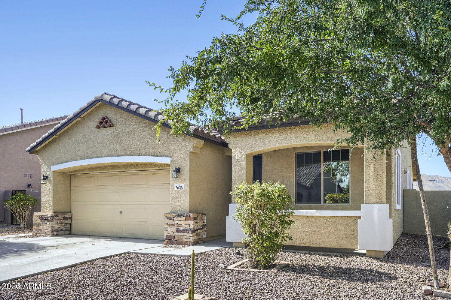 2625 West Beverly Road Phoenix, AZ 85041 - Photo 4 of 29 2625 W Beverly Rd - Web Quality - 004 -