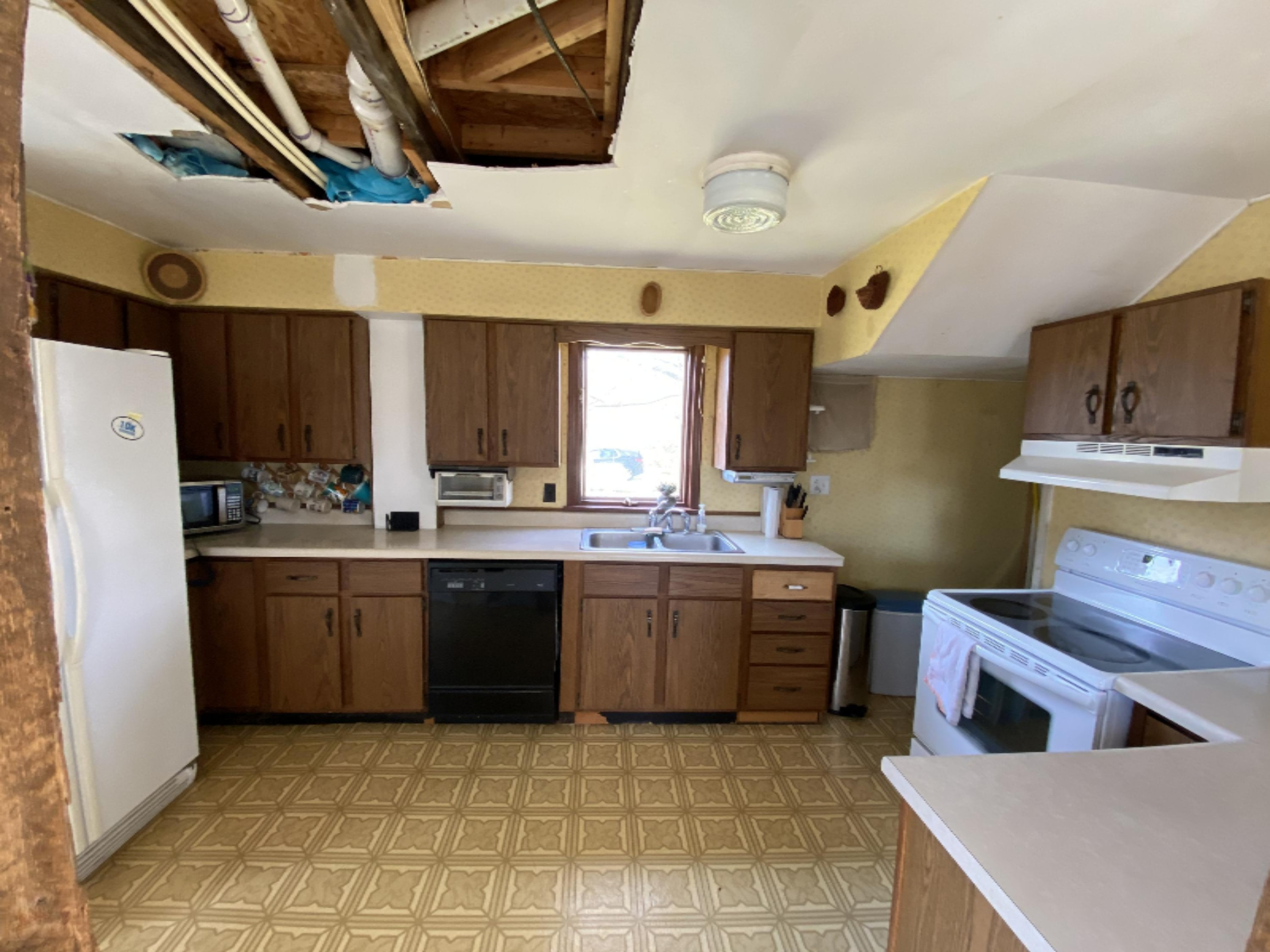 115 West Hobbs Road Delton, MI 49046 - Photo 5 of 17 IMG_3965