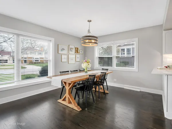 $3,850 | 822 North Waiola Avenue, La Grange Park, IL 60526