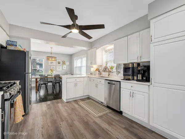 $3,850 | 822 North Waiola Avenue, La Grange Park, IL 60526