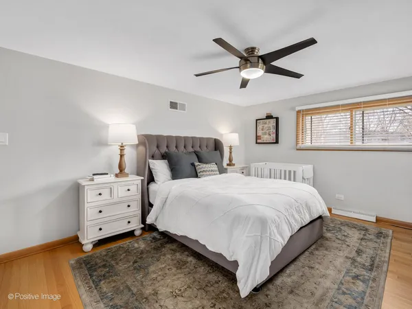 $3,850 | 822 North Waiola Avenue, La Grange Park, IL 60526