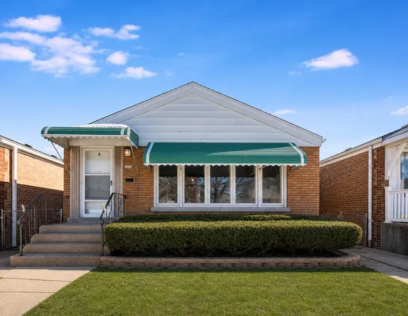 $2,600 | 5229 South Meade Avenue, Chicago, IL 60638