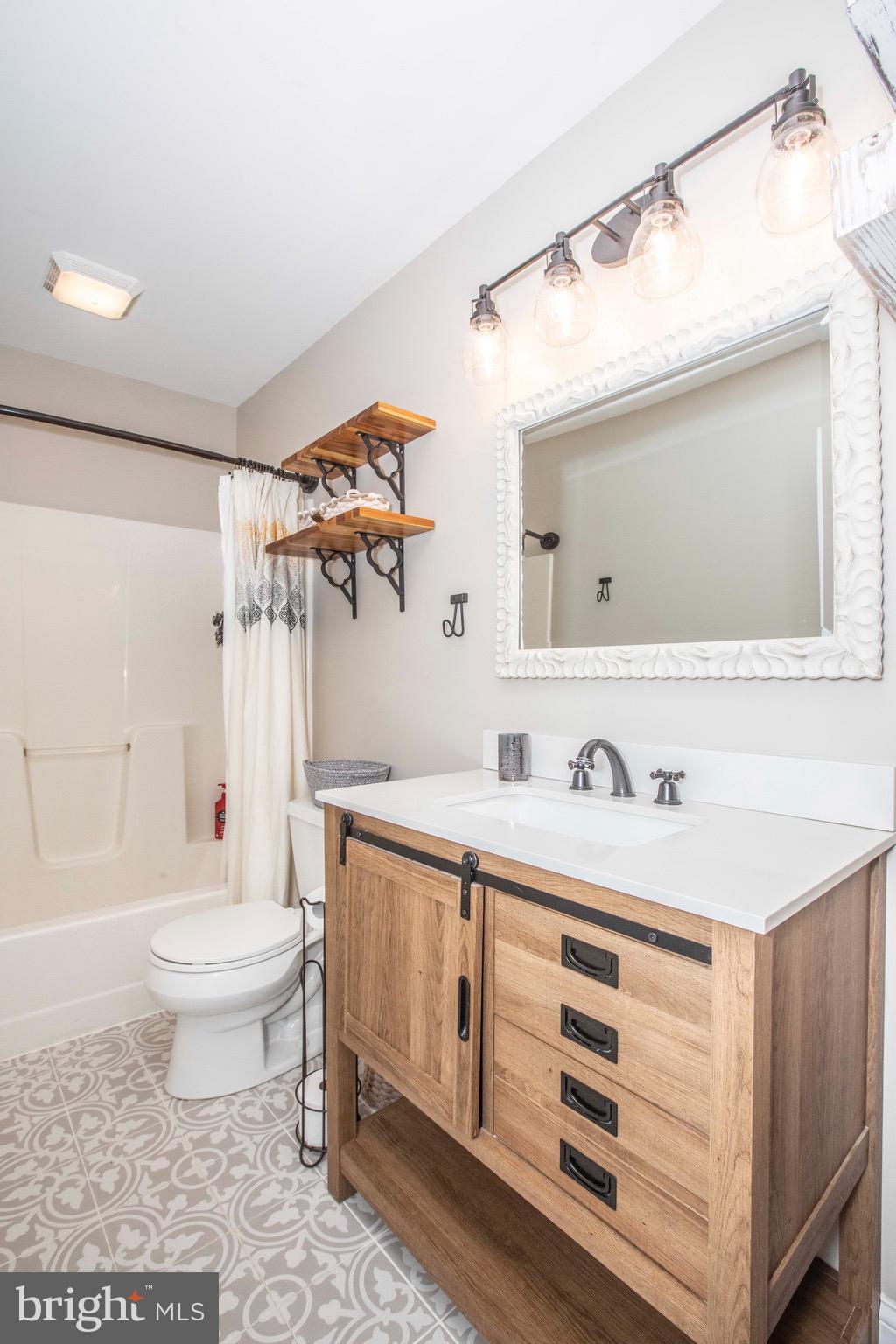 382 Martins Road Reading, PA 19608 - Photo 45 of 56 Upstairs bathroom