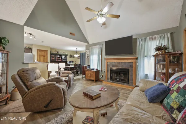 $369,999 | 7605 Applecross Road, Corryton, TN 37721