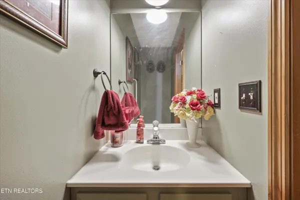 $369,999 | 7605 Applecross Road, Corryton, TN 37721