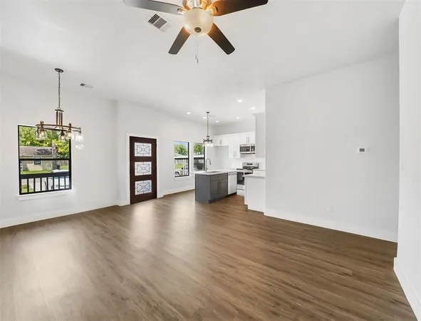 $1,650 | 4818 Paula Street, Unit B, Houston, TX 77033