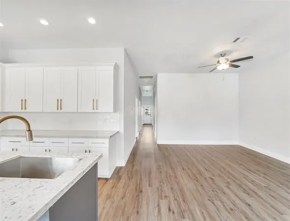 $1,650 | 4818 Paula Street, Unit B, Houston, TX 77033
