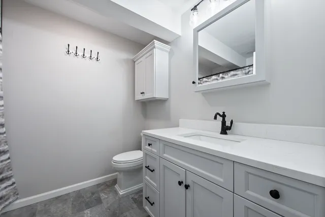 $719,900 | 5 Race Track Hollow, Middlefield, CT 06455