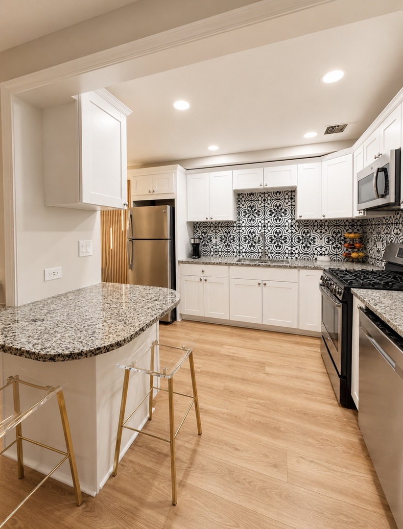 9-s220 S Frontage Road, Unit 101 Darien, IL 60527 - Photo 4 of 14