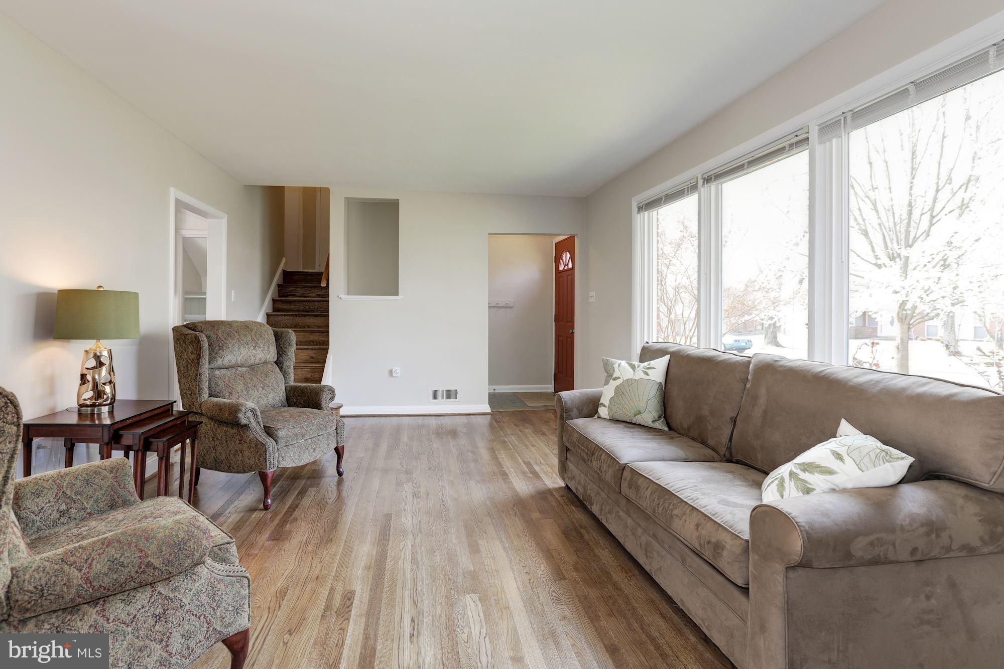 1513 Constance Street Silver Spring, MD 20902 - Photo 7 of 30 Living Room