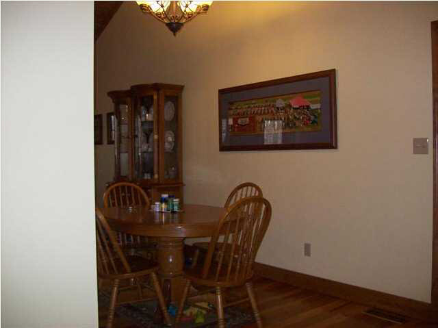 3656 Sailer Road Mount Vernon, IN 47620 - Photo 8 of 30 Gallery Image 8
