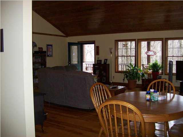 3656 Sailer Road Mount Vernon, IN 47620 - Photo 9 of 30 Gallery Image 9