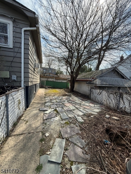 12 Hillcrest Road Maplewood, NJ 07040 - Photo 3 of 10