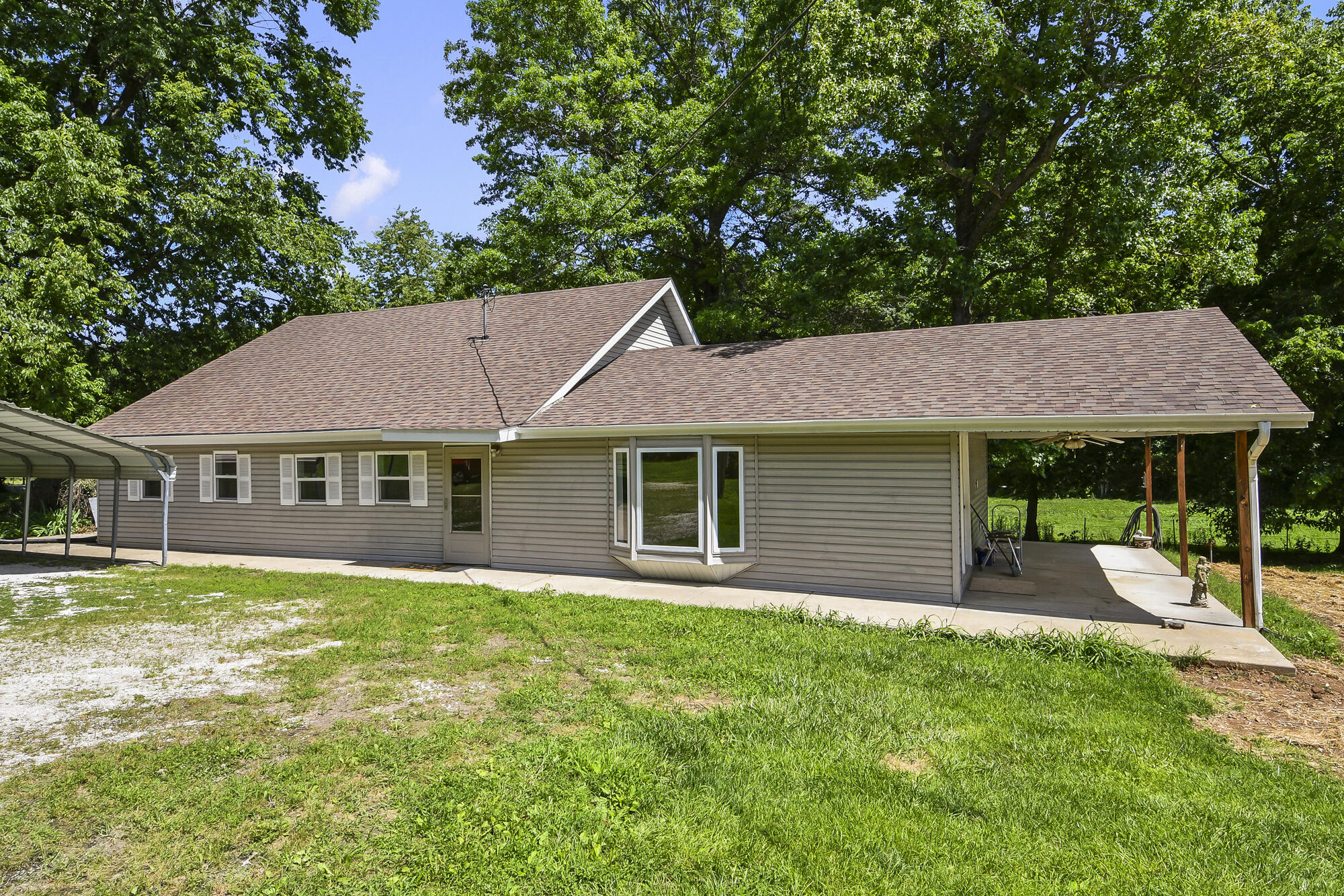 533 Ghan Road Clever, MO 65631 - Photo 6 of 57 533 Ghan Rd
