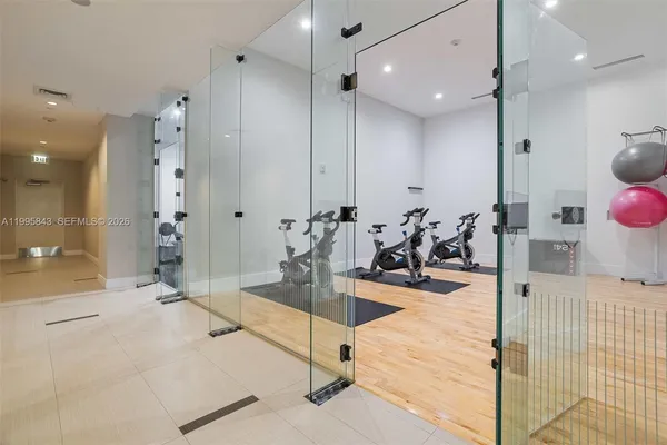 $6,200 | 801 Brickell Key Boulevard, Unit 1204, Miami, FL 33131