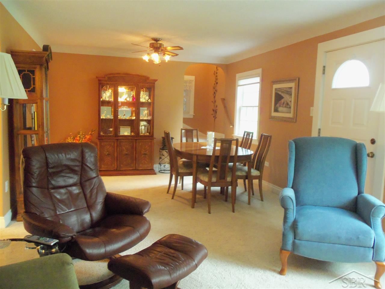 4810 Sherman Road Saginaw, MI 48604 - Photo 9 of 27 31212202-8.JPG