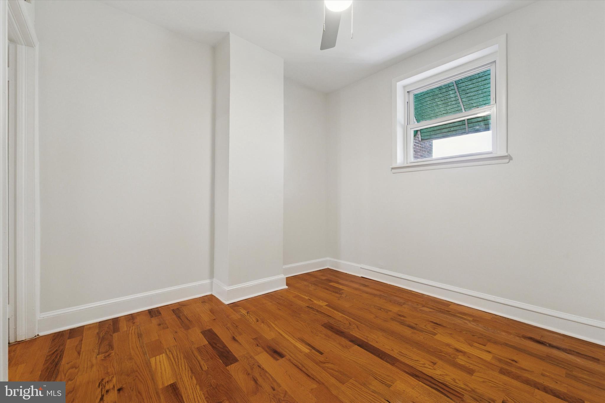3052 Aramingo Avenue Philadelphia, PA 19134 - Photo 13 of 24 an empty room with a window