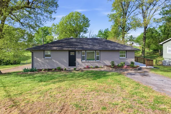 $415,000 | 3004 Lakeshore Drive, Old Hickory, TN 37138