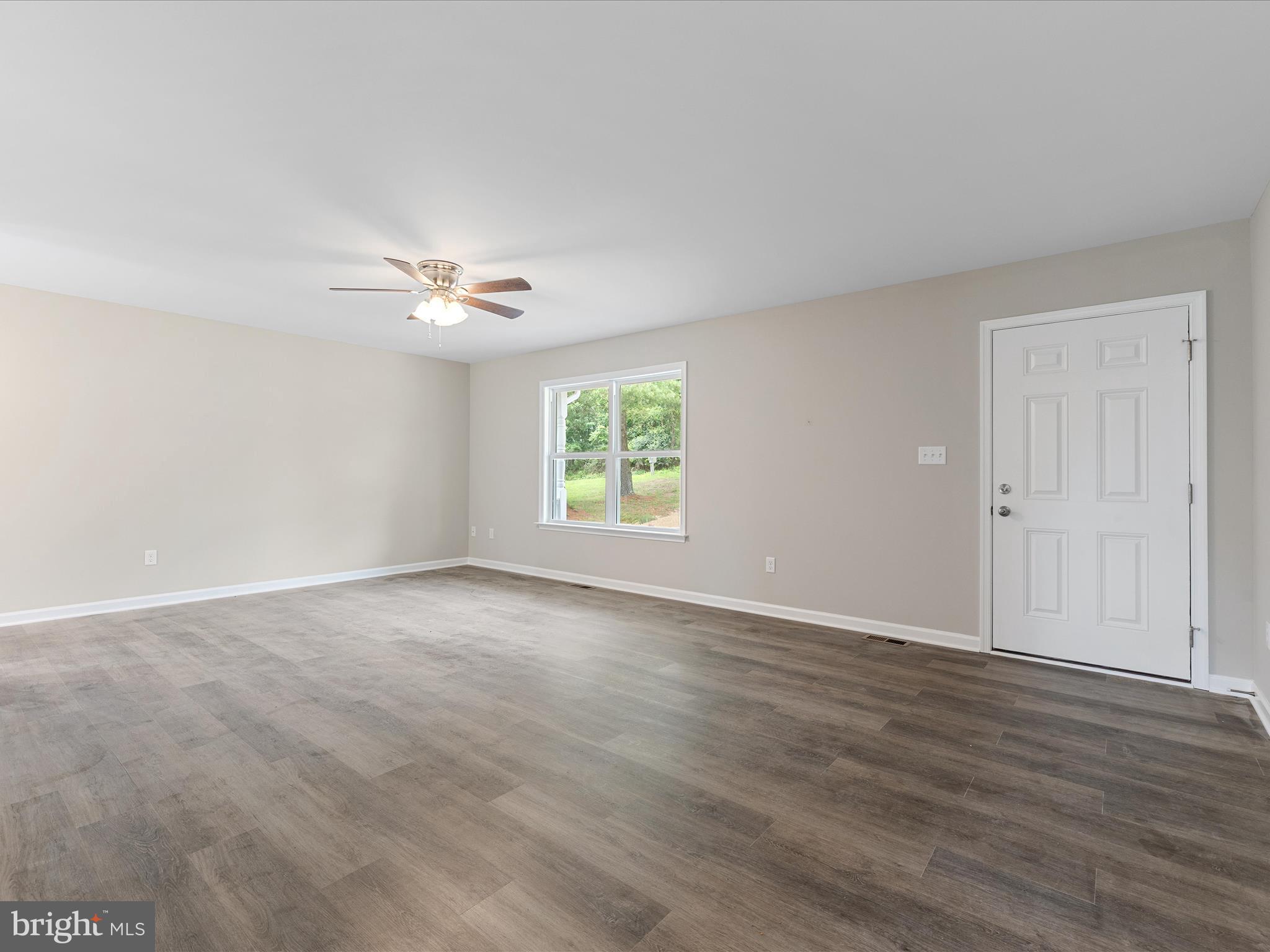 836 Woods Mill Road Stephenson, VA 22656 - Photo 6 of 39 Living Room