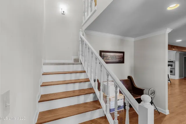 $685,000 | 102 Creekwood Drive, Flowood, MS 39232