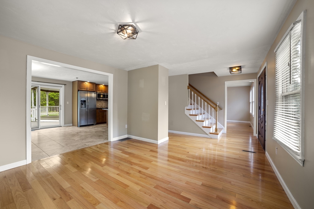 45 Thiels Way Raynham, MA 02767 - Photo 11 of 41