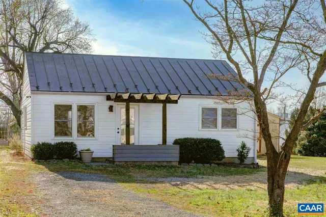 $2,595 | 620 Belmont Avenue, Charlottesville, VA 22902