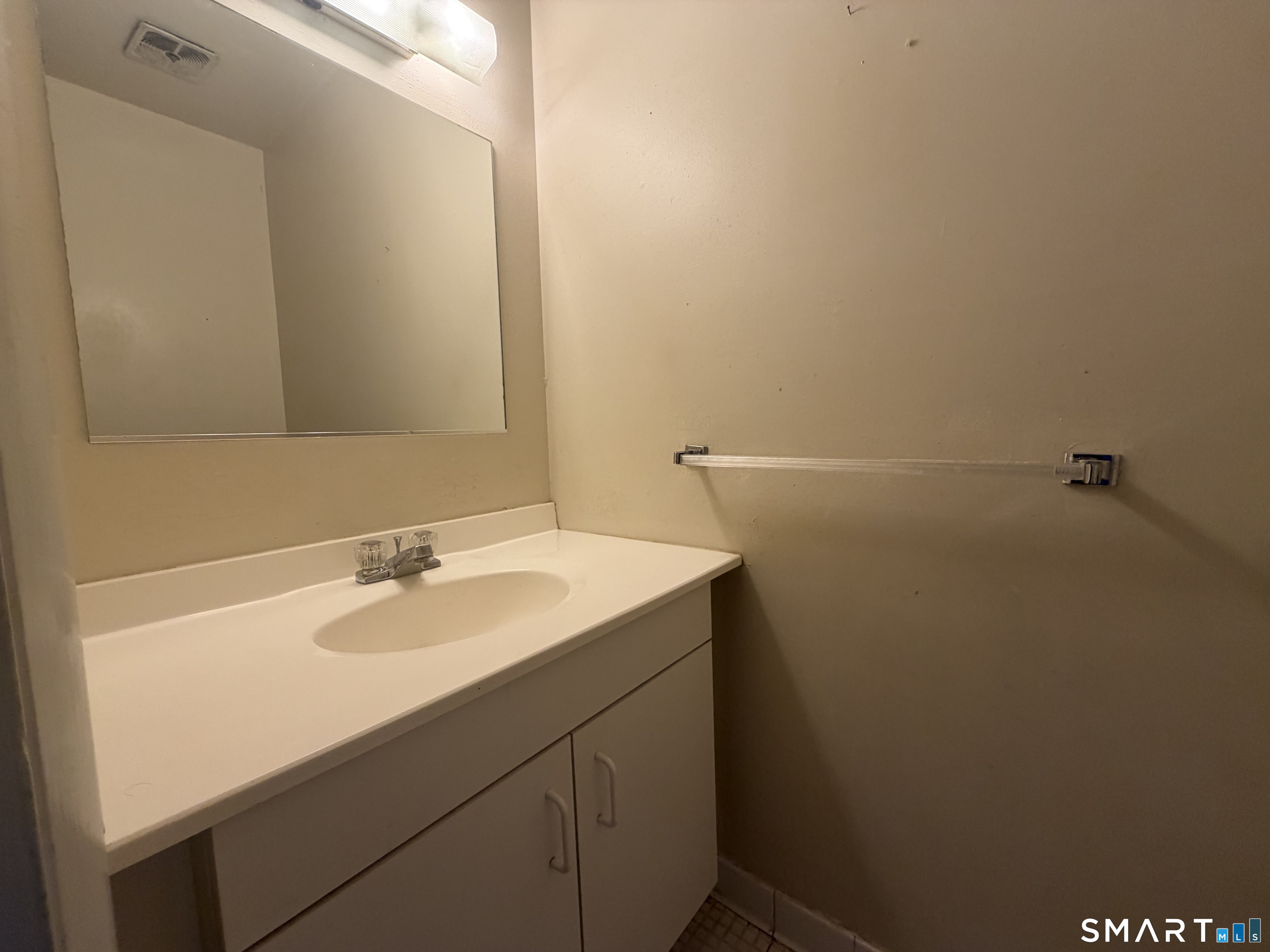 133 Florence Road, Unit A Branford, CT 06405 - Photo 7 of 11