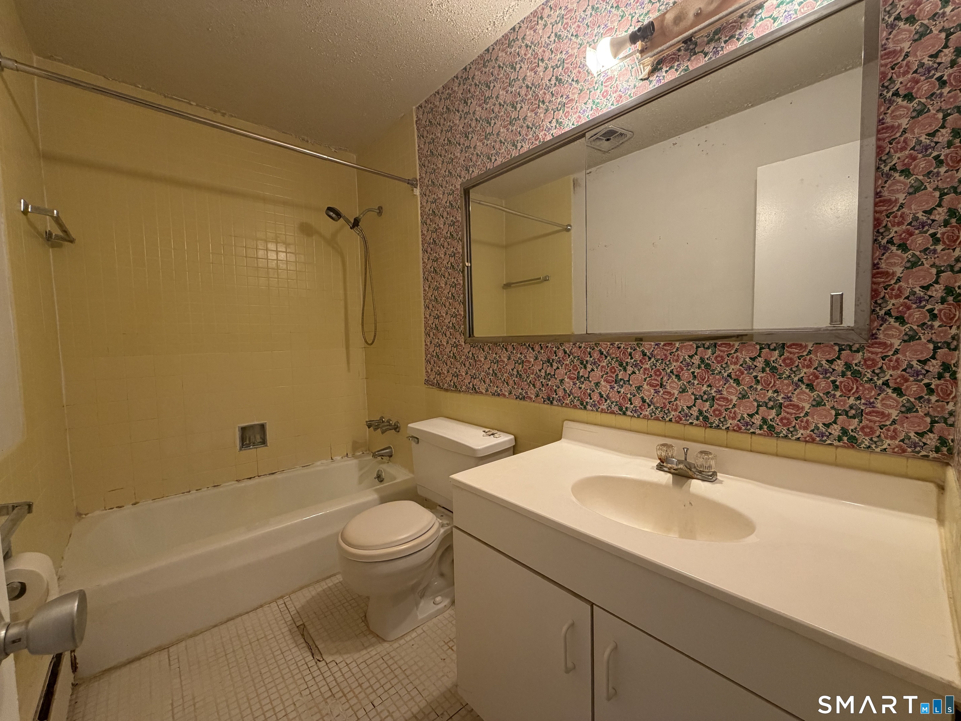 133 Florence Road, Unit A Branford, CT 06405 - Photo 8 of 11