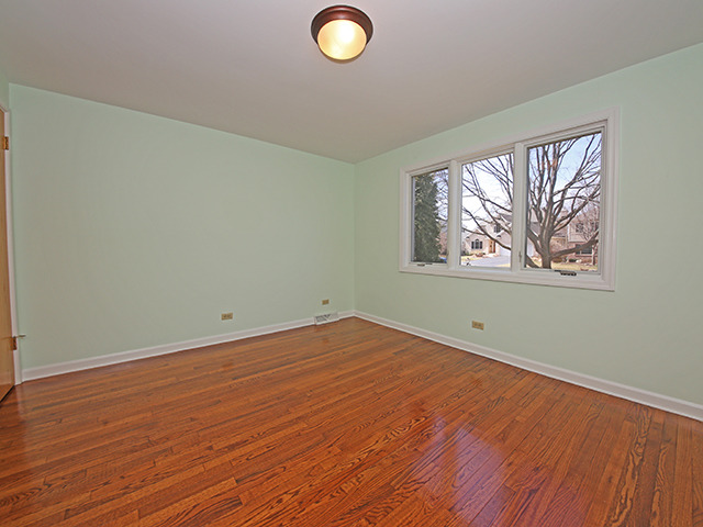 129 North Beverly Street Wheaton, IL 60187 - Photo 7 of 14